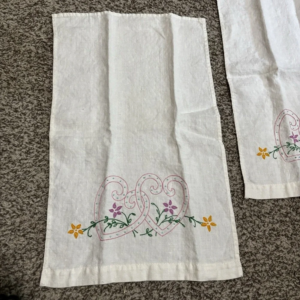 Vintage Set Of 2 Linen Hand Embroidered Floral Tea Towels, 18.5x11.5